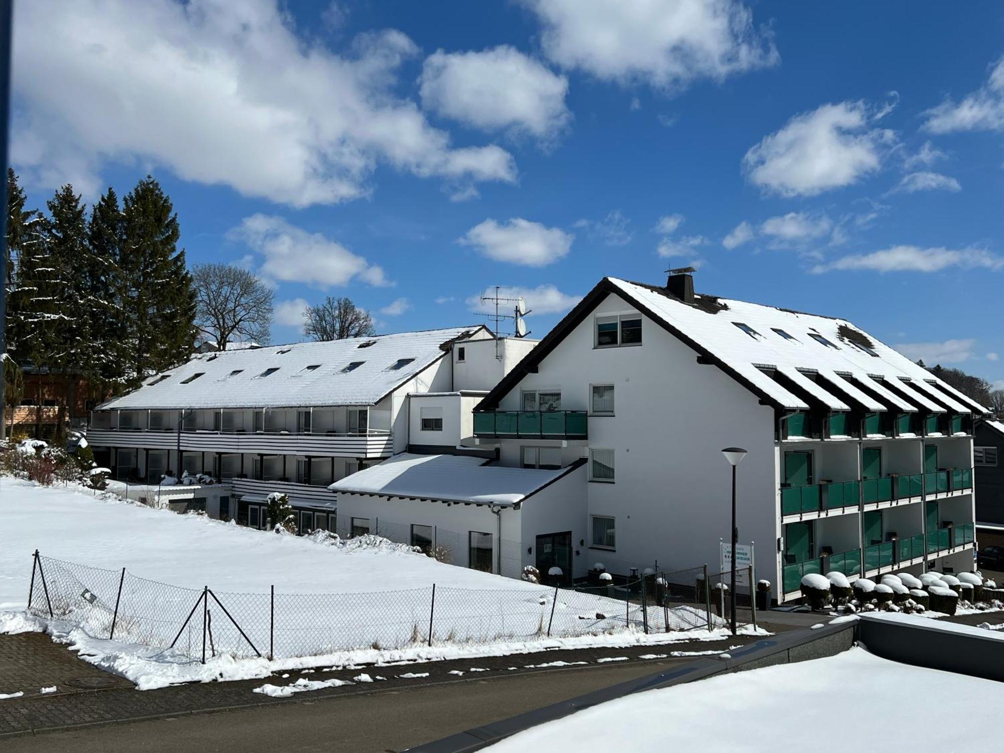 Hotel Hesborner Kuckuck Халенберг Екстериор снимка